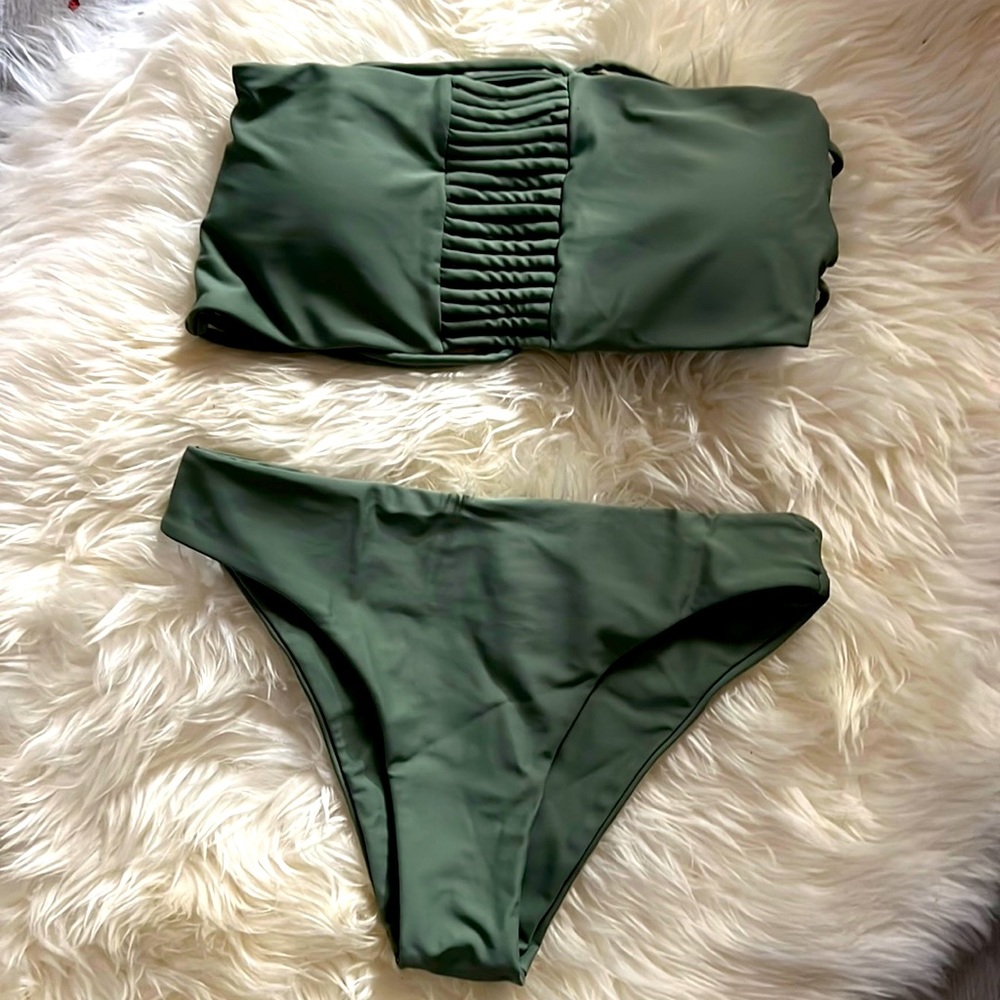 Pink lily bikini